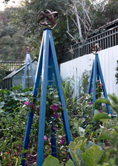 AKORIS GARDEN OBELISK LARGE