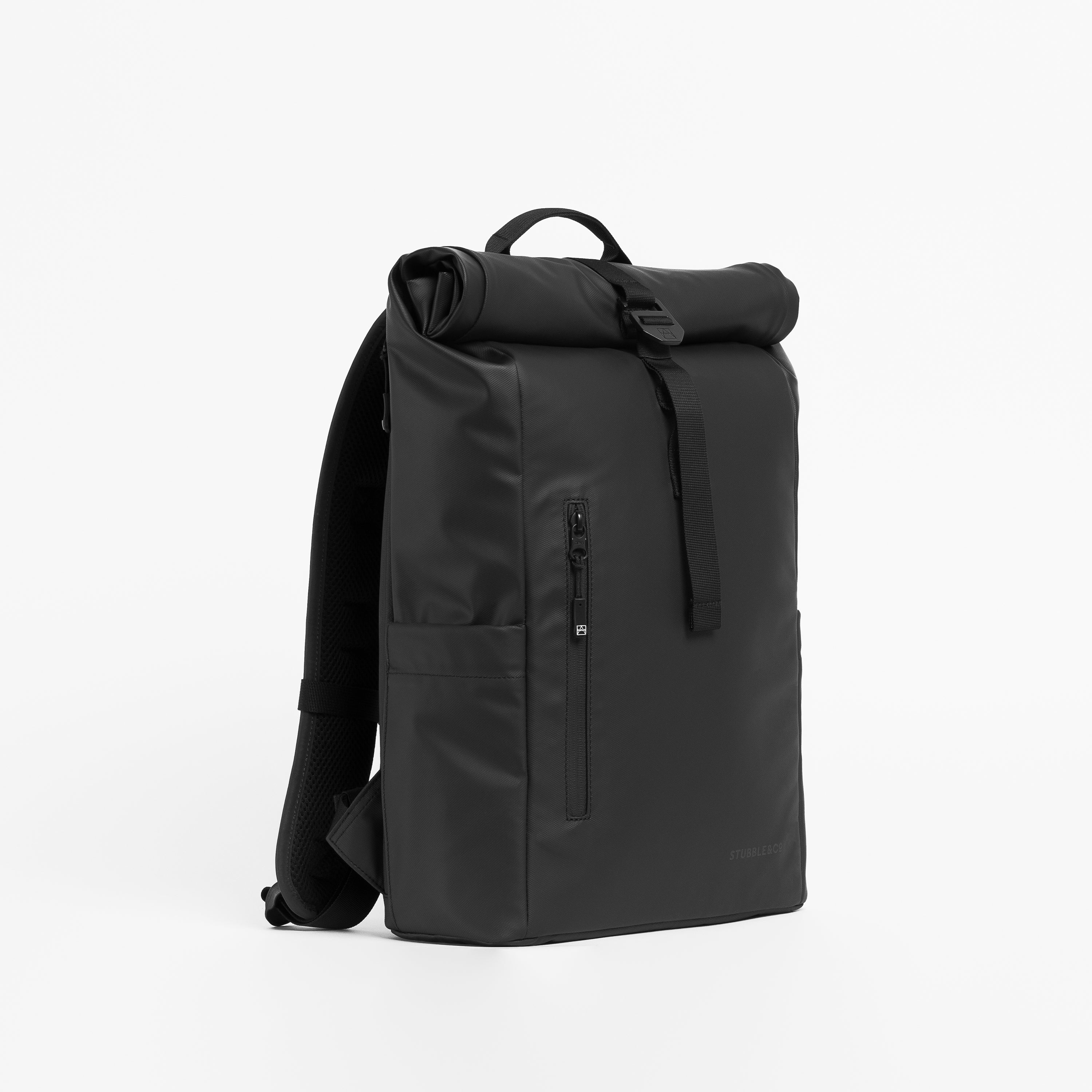 Side product shot of The Roll Top 15L in All Black