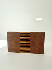 Skärbräda av ek, körsbär, lönn, valnöt – Handgjord i ändträ, 28x16 cm