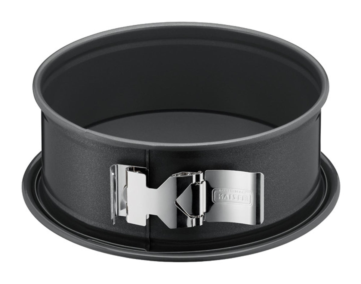 Entdecken Sie die KAISER Springform Safe Click La Forme Plus ø 26 cm – ideal für perfekte Kuchen, mit Antihaftbeschichtung und einfachem Safe Click-Verschluss.