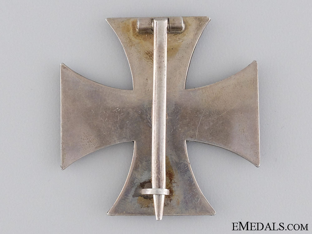 a1914_iron_cross_first_class_by_carl_dillenius_15.jpg543d5a9432725
