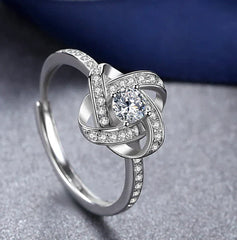 Love Knot Ring | Perfect as a gift for a loved one