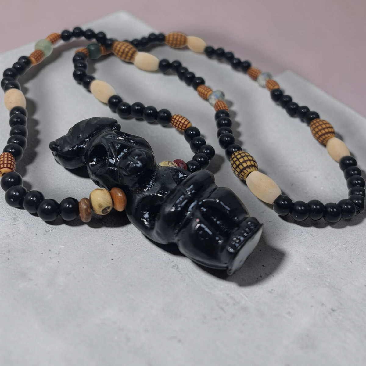 Egguns protection amulet ritualized Vodun pendant, secrets of Fon vodoun, Contact with the egguns