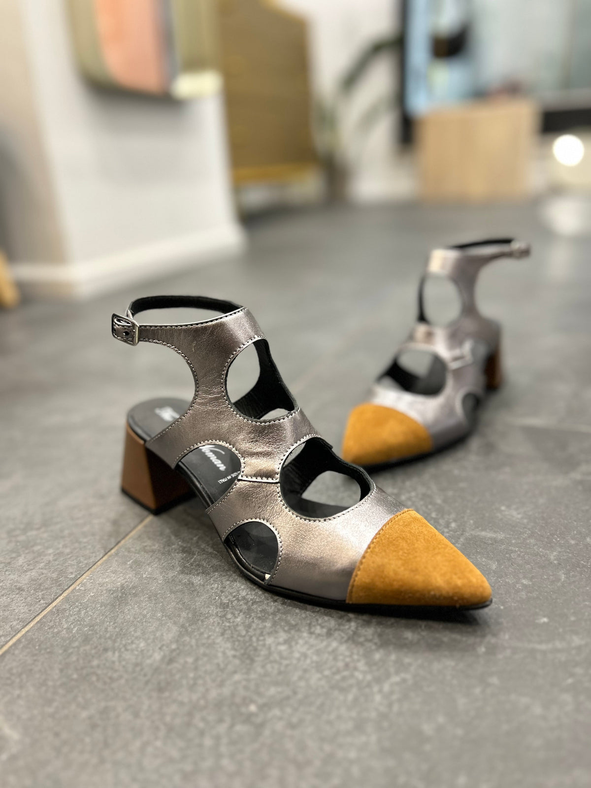 The Other Woman slingback tacco 5 cm holes