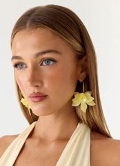 Frosted Citrus Earrings - Gold