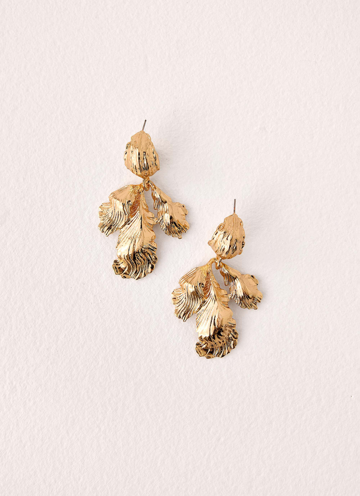 Golden Invite Earrings - Gold