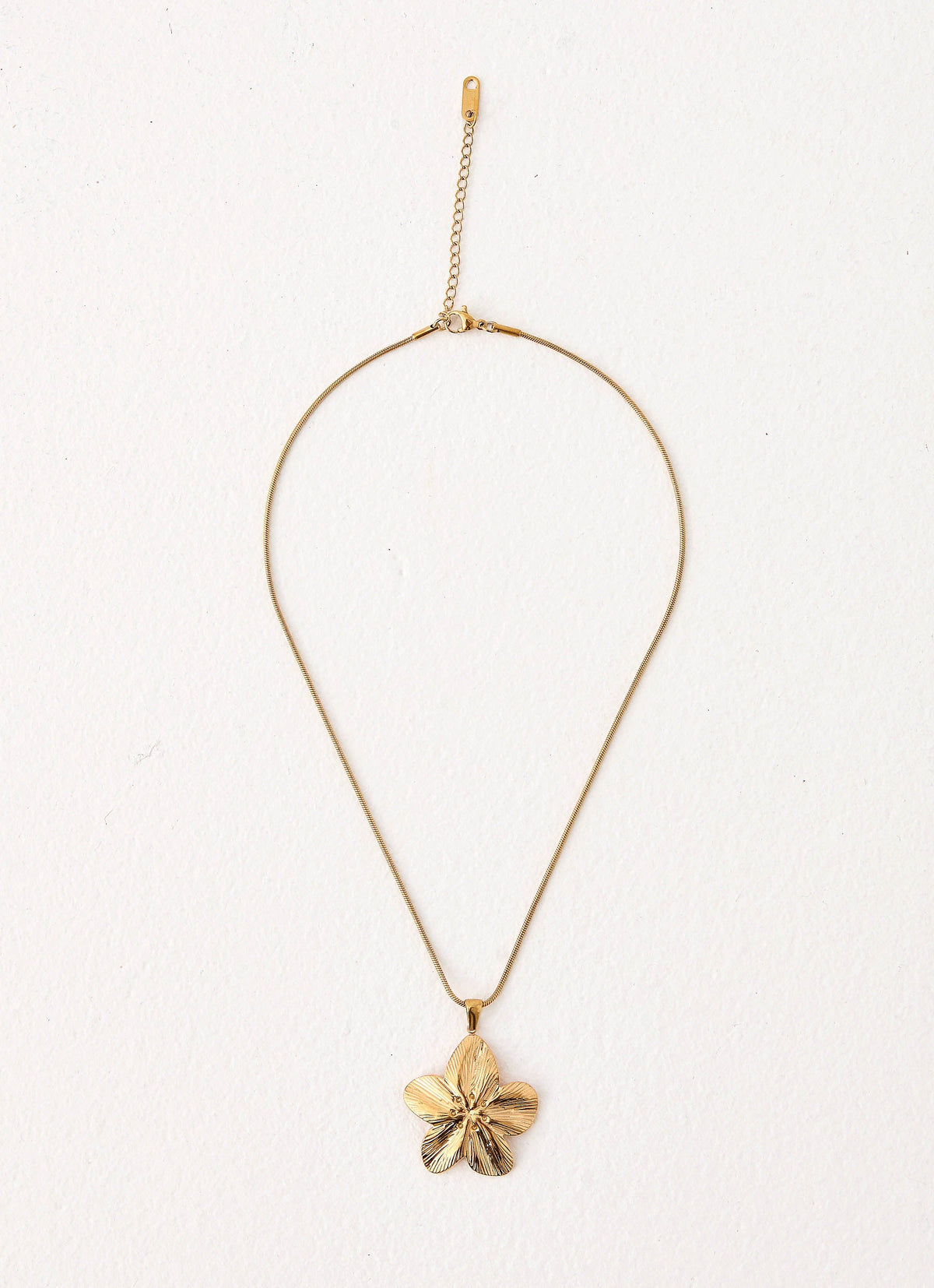 Hibiscus Gold Necklace - Gold