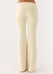 Renae Low Rise Pants - Baby Yellow