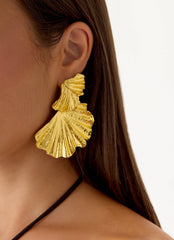 Spring Whisper Earrings - Gold