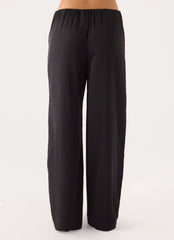 Zoeyy Satin Pant - Black