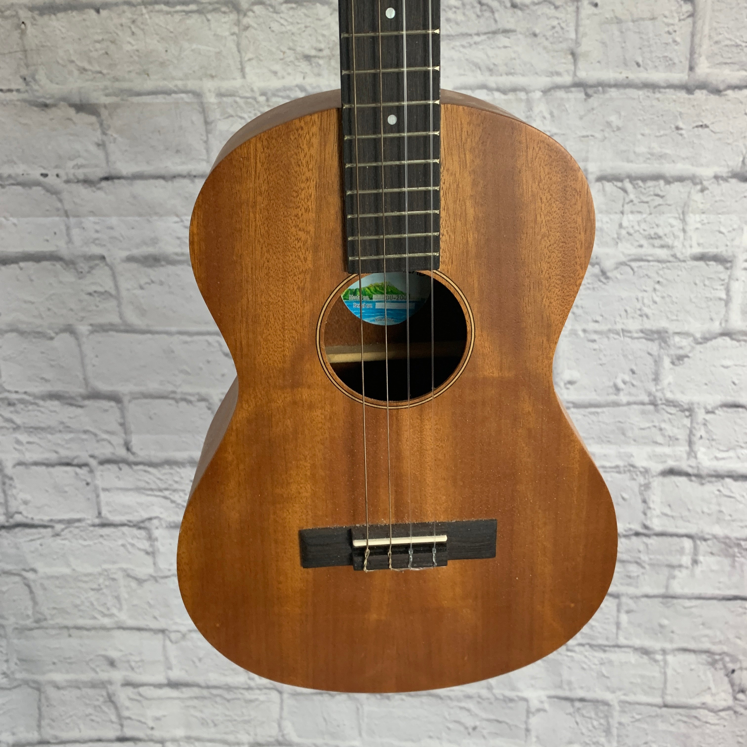 Diamond Head DU200B Baritone Ukulele
