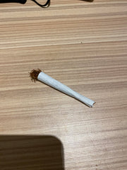 Ran out of filters, its hard to roll without filter. Ill smoke from the  smaller end : r/Cigarettes
